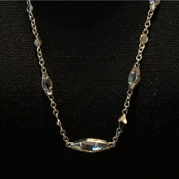 Kendra Scott retired Necklace - Picture 1 of 2